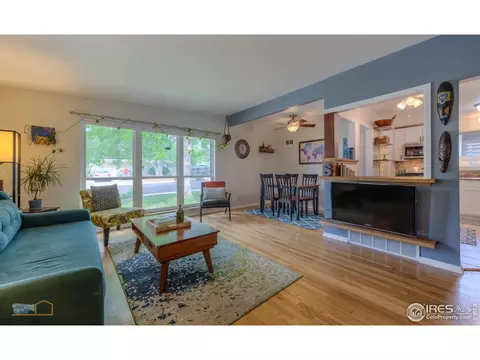 6034 Dover St, Arvada, CO 80004 photo 4