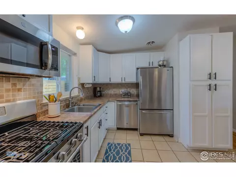 6034 Dover St, Arvada, CO 80004 photo 10