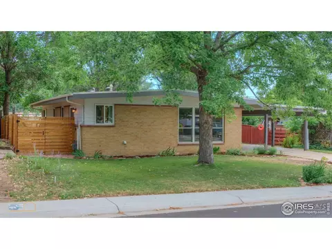 6034 Dover St, Arvada, CO 80004 photo 2