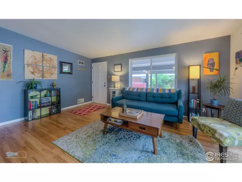 6034 Dover St, Arvada, CO 80004 photo 5