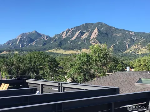 1832 Pearl St, Boulder, CO 80302 photo 1