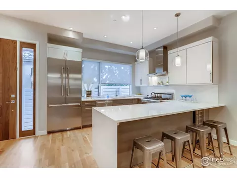 1832 Pearl St, Boulder, CO 80302 photo 3