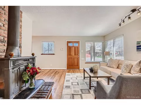 3263 S Grape St, Denver, CO 80222 photo 9