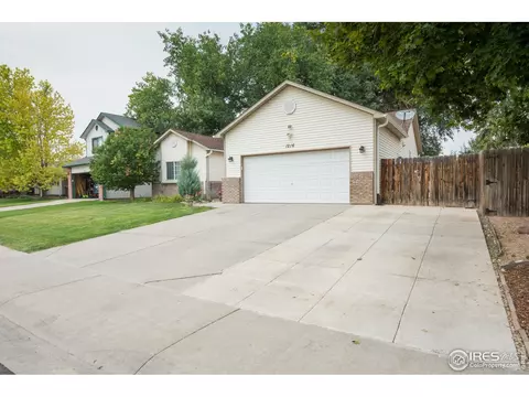 1216 Walnut St, Windsor, CO 80550 photo 2