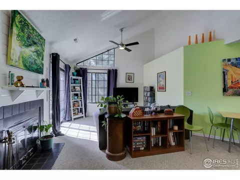 4815 White Rock Cir #B, Boulder, CO 80301 photo 2