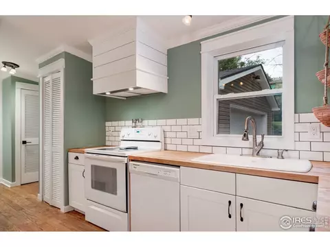 1110 5th Ave, Lyons, CO 80540 photo 6