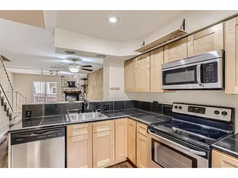 Undisclosed, Aurora, CO 80017 photo 13