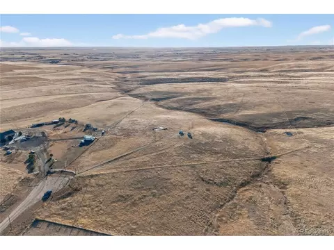 5689 S Tom Bay Ct, Bennett, CO 80102 photo 8
