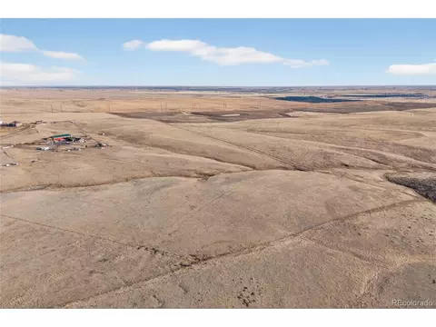 5689 S Tom Bay Ct, Bennett, CO 80102 photo 10