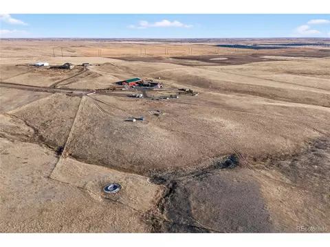 5689 S Tom Bay Ct, Bennett, CO 80102 photo 9