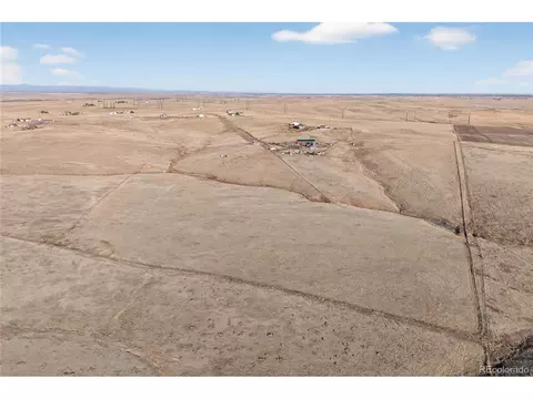 5689 S Tom Bay Ct, Bennett, CO 80102 photo 11