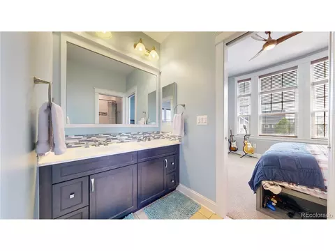 9437 E 51st Dr, Denver, CO 80238 photo 30
