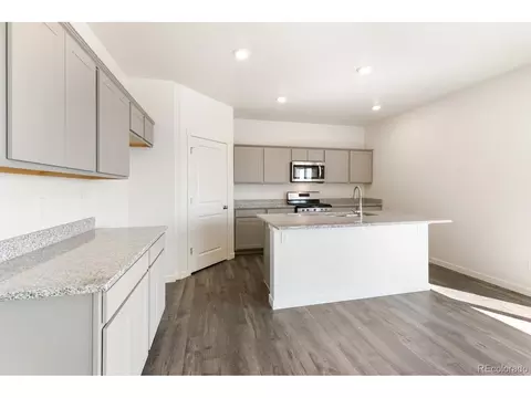 7403 E 159th Pl, Thornton, CO 80602 photo 8