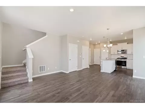 21803 E 8th Ave, Aurora, CO 80018 photo 5