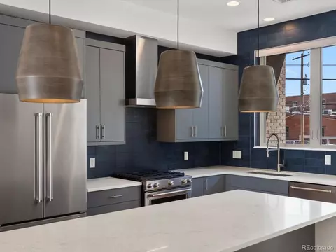 73 W 10th Ave, Denver, CO 80204