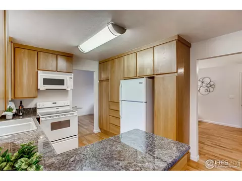 4849 Fairlawn Ct, Boulder, CO 80301 photo 9
