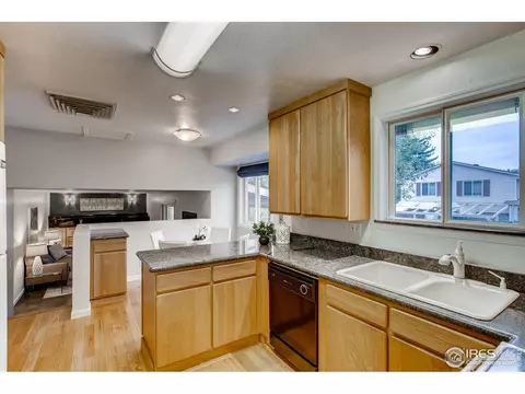 4849 Fairlawn Ct, Boulder, CO 80301 photo 8