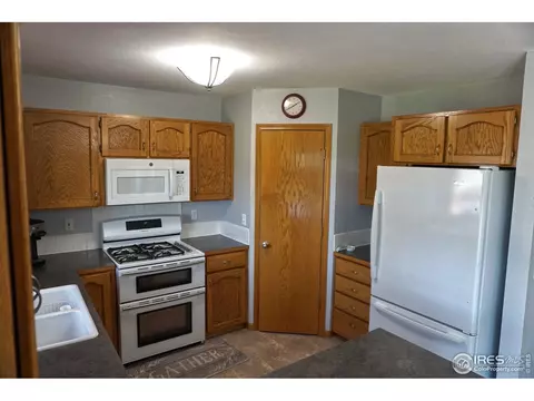 301 Cheyenne Dr, Berthoud, CO 80513 photo 7