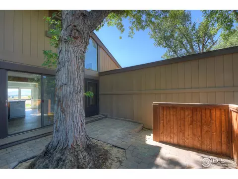 4620 Greenbriar Ct, Boulder, CO 80305 photo 3