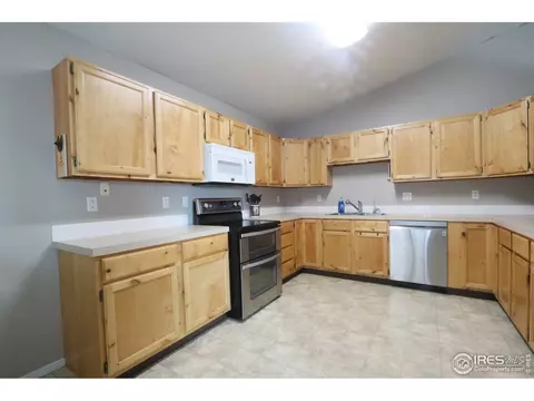 405 Suzann St, Wiggins, CO 80654 photo 8