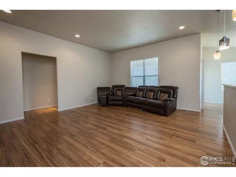 925 E 25th St, Greeley, CO 80631 photo 5