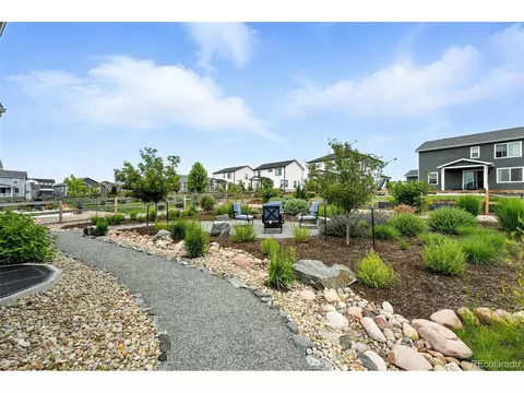 Exterior - 5417 Riverbend Ave, Longmont, CO 80504 photo 7 of 14