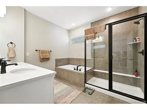 Bath - 5417 Riverbend Ave, Longmont, CO 80504 photo 2 of 4