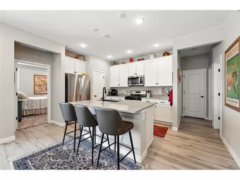 Kitchen - 5417 Riverbend Ave, Longmont, CO 80504 photo 2 of 5