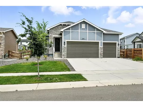 Exterior - 5417 Riverbend Ave, Longmont, CO 80504 photo 11 of 14
