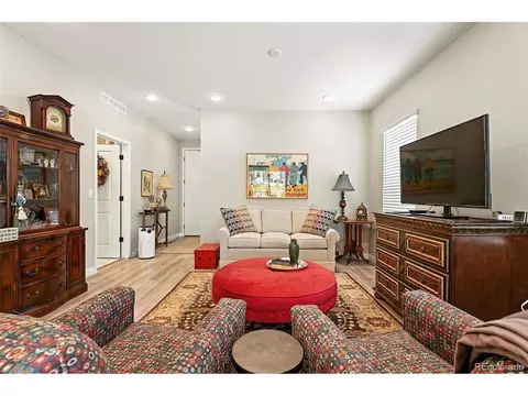 Living - 5417 Riverbend Ave, Longmont, CO 80504 photo 4 of 5