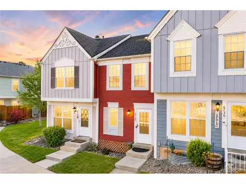 6738 S Independence St, Littleton, CO 80128