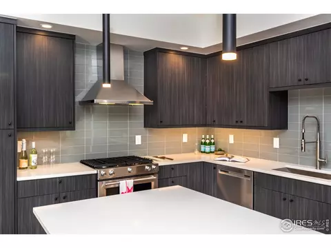 2718 Pine St #201, Boulder, CO 80302 photo 2