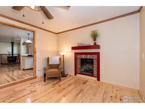 411 E 4th Ave, Longmont, CO 80504 photo 9