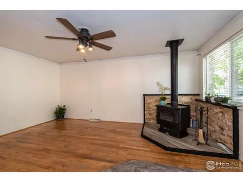411 E 4th Ave, Longmont, CO 80504 photo 4