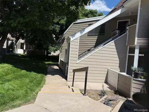 12478 W Nevada Pl #207, Lakewood, CO 80228