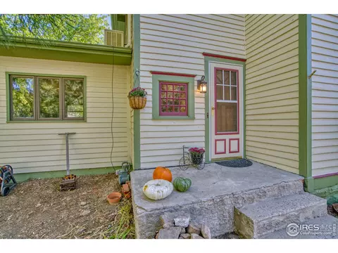 806 6th St, Berthoud, CO 80513 photo 3