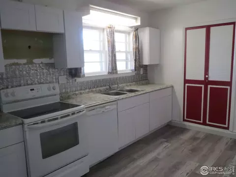 582 Bent Ave, Akron, CO 80720 photo 4