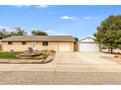 965 6th St, Berthoud, CO 80513 photo 1