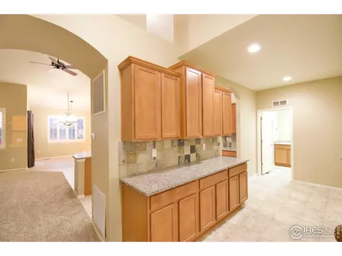 25441 E 2nd Pl, Aurora, CO 80018 photo 9