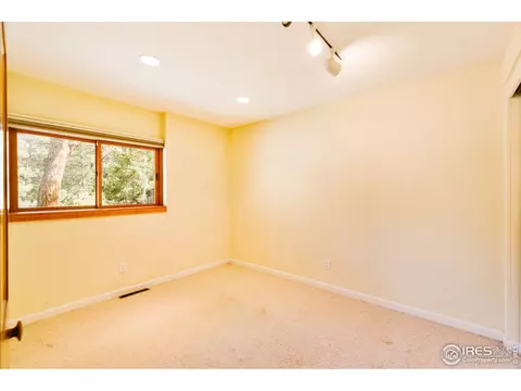565 Wagonwheel Gap Rd, Boulder, CO 80302 photo 16