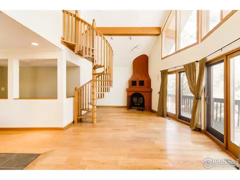 565 Wagonwheel Gap Rd, Boulder, CO 80302 photo 3