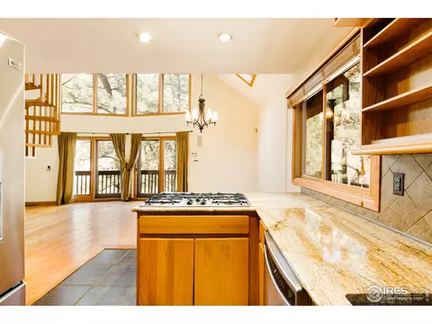 565 Wagonwheel Gap Rd, Boulder, CO 80302 photo 8