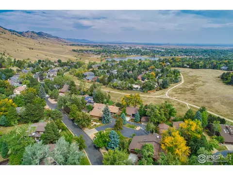 3830 Lakebriar Dr, Boulder, CO 80304 photo 3