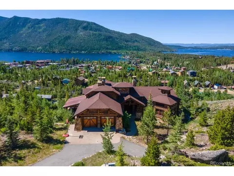 900 Old Tonahutu Ridge Rd, Grand Lake, CO 80447