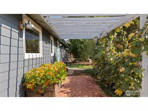 1487 Brown Cir, Boulder, CO 80305 photo 3
