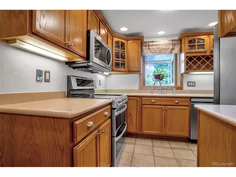 2497 S Victor St #A, Aurora, CO 80014