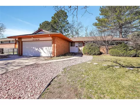 1709 S Ironton St, Aurora, CO 80012