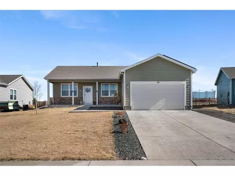 84 S 4th Ave, Deer Trail, CO 80105