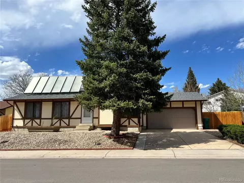 3755 S Olathe Cir, Aurora, CO 80013