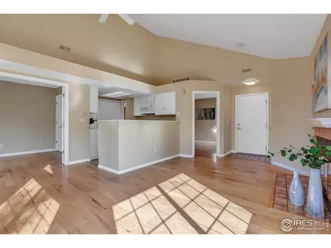 4883 White Rock Cir #B, Boulder, CO 80301 photo 3